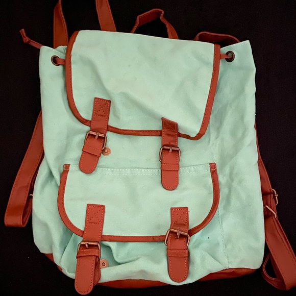 All of this for sale - Picture 3 of 8